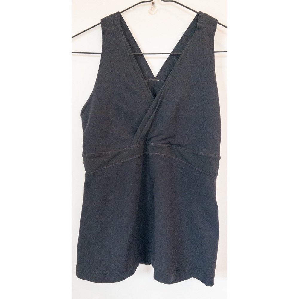 LULULEMON black workout tank top